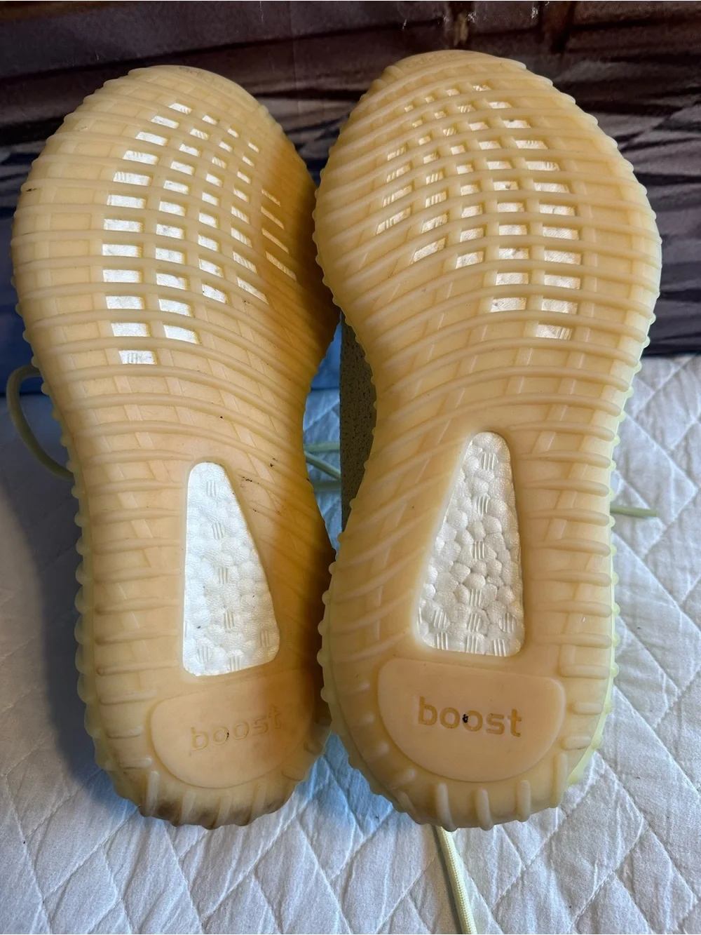 Adidas Yeezy Boost 350 V2 Cream Triple White Men’s size 9